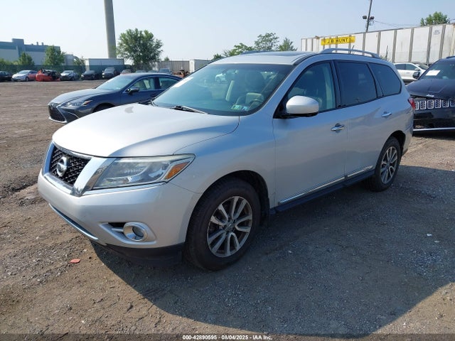 Nissan 2015 2015 5N1AR2MM3FC650804 Image 2