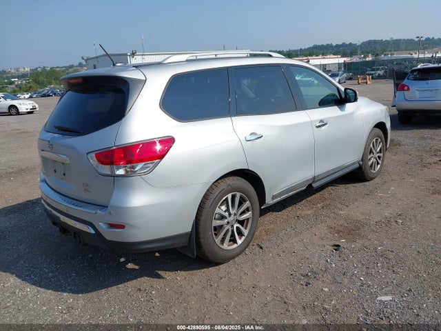 Nissan 2015 2015 5N1AR2MM3FC650804 Image 4