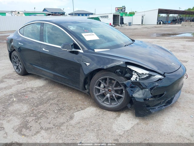 2018 TESLA MODEL 3 5YJ3E1EB8JF084649 Photo 0