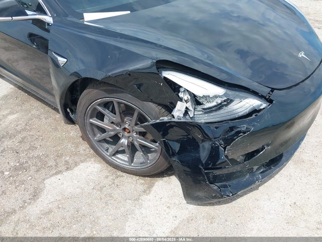 2018 TESLA MODEL 3 5YJ3E1EB8JF084649 Photo 5