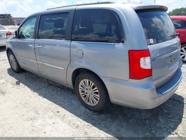 2C4RC1CGXFR583740 Chrysler Town and Country
