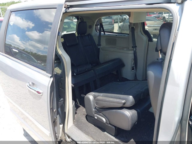 2C4RC1CGXFR583740 Chrysler Town and Country