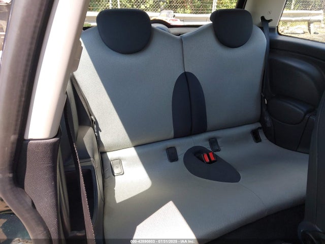 2004 MINI COOPER WMWRC33434TJ58638 Photo 7