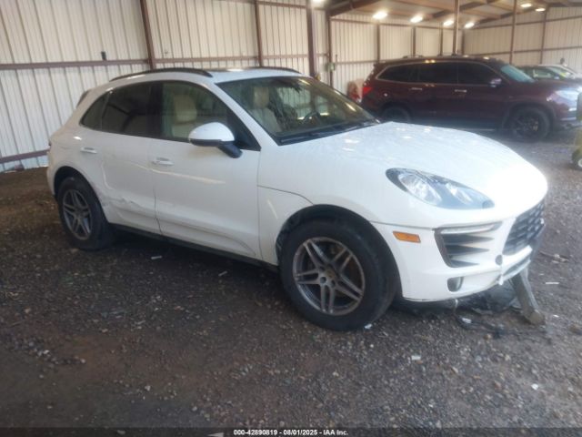 2017 PORSCHE MACAN WP1AA2A59HLB81938 Photo 0