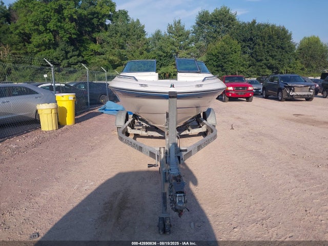 1993 Sea Ray 180 Bow Rider(**) Bow Rider Se მანქანა იყიდება აუქციონზე, vin: SERV3643A393, აუქციონის ნომერი: 42890836
