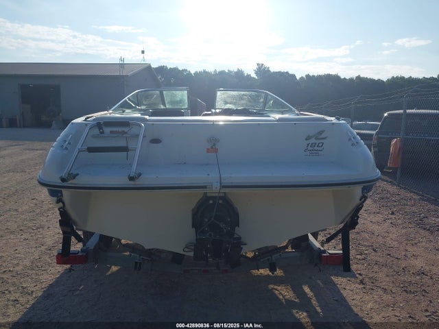 1993 Sea Ray 180 Bow Rider(**) Bow Rider Se მანქანა იყიდება აუქციონზე, vin: SERV3643A393, აუქციონის ნომერი: 42890836
