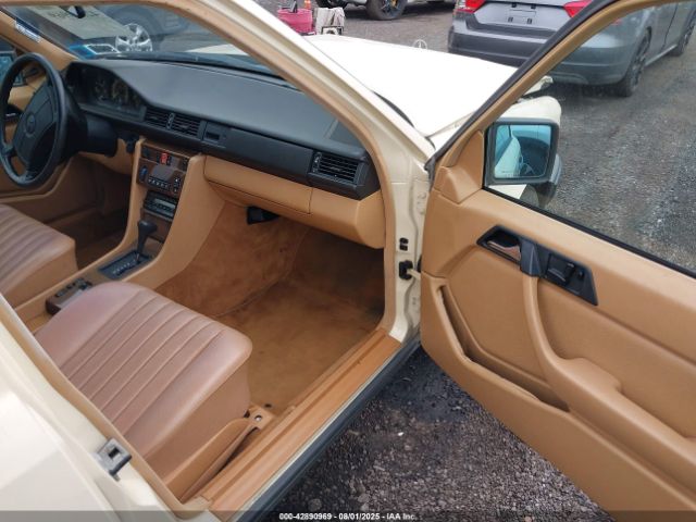 1989 MERCEDES-BENZ 260 WDBEA26D1KA822228 Photo 4