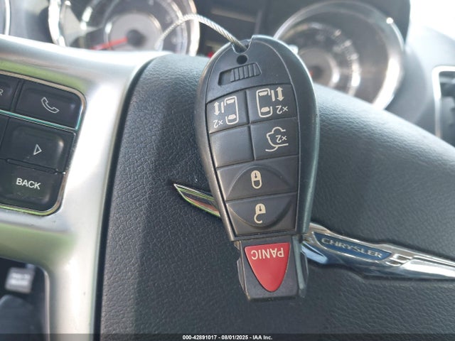 Chrysler Town and Country 2016 2C4RC1BG6GR267948 Image 11