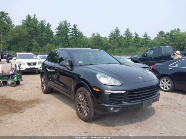 2017 PORSCHE CAYENNE WP1AA2A24HKA83525 Photo 0