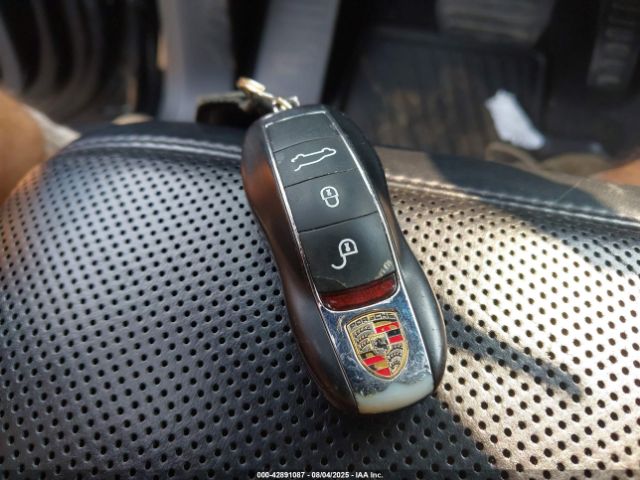 2017 PORSCHE CAYENNE WP1AA2A24HKA83525 Photo 10