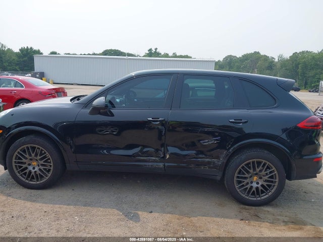 Porsche Cayenne 2017 WP1AA2A24HKA83525 Image 14