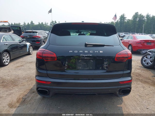 Porsche Cayenne 2017 WP1AA2A24HKA83525 Image 16