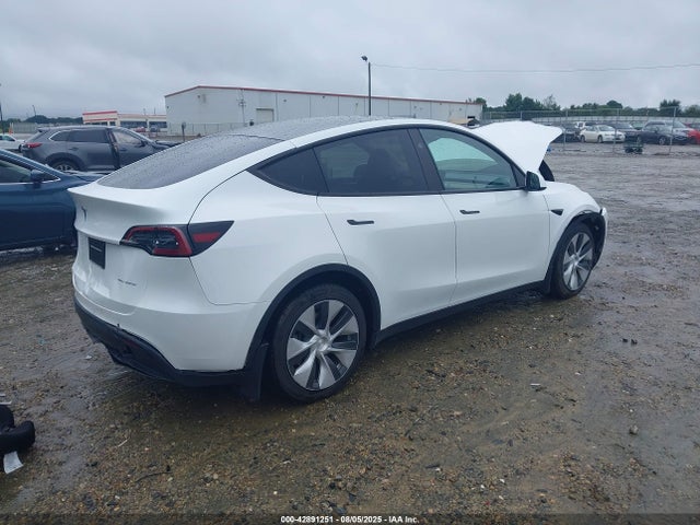 2023 TESLA MODEL Y 7SAYGDEE5PF797340 Photo 3
