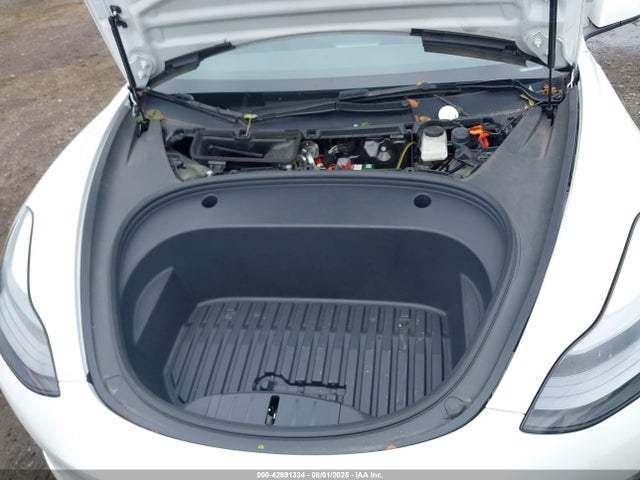 5YJ3E1EC3PF596742 Tesla 2023