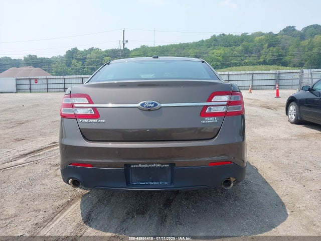 Ford Taurus 2016 1FAHP2E89GG122095 Image 17