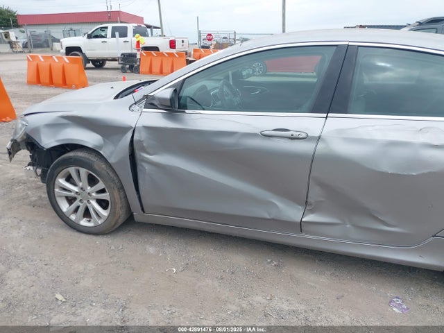 1C3CCCAB0GN165554 Chrysler 2016