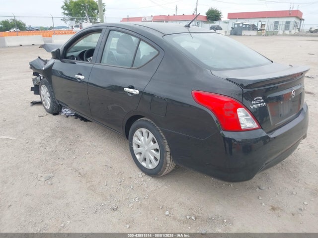3N1CN7AP0JL804602 Nissan 2018