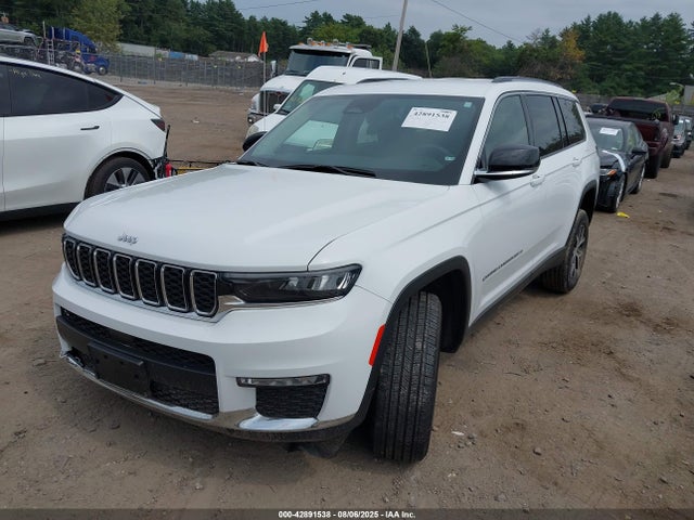 1C4RJKBG2P8842196 Jeep GRAND CHEROKEE L