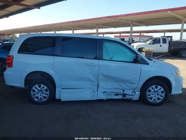2C7WDGBG9JR231510 Dodge Grand Caravan Se