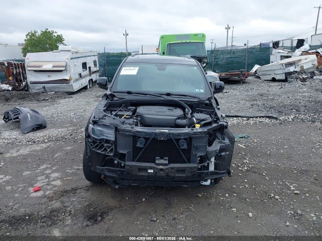 1C4RJFBG3KC830992 Jeep Grand Cherokee