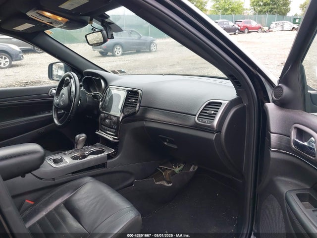 1C4RJFBG3KC830992 Jeep Grand Cherokee