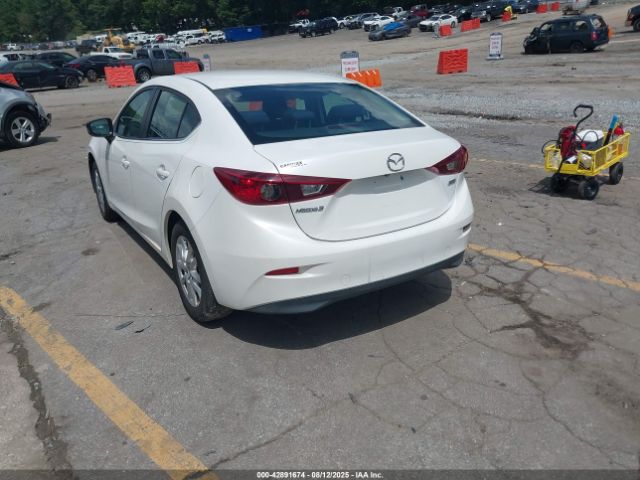 2016 MAZDA MAZDA3 3MZBM1U74GM322879 Photo 2
