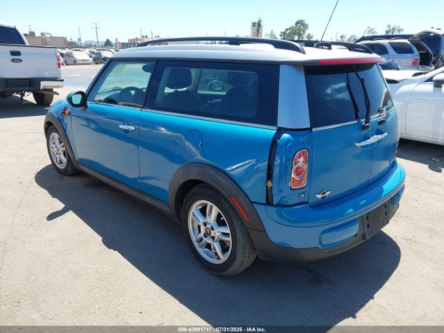 2014 MINI CLUBMAN WMWZF3C53ET492444 Photo 2