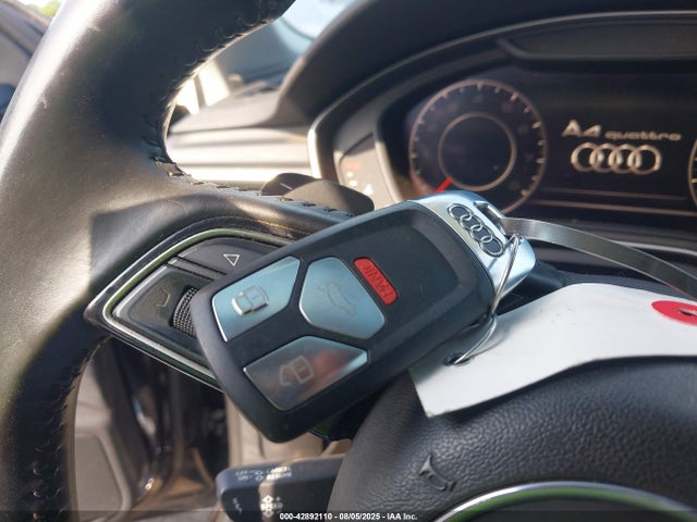 2017 AUDI A4 WAUDNAF42HN050915 Photo 10