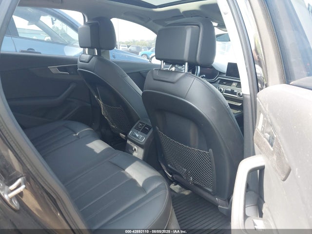 2017 AUDI A4 WAUDNAF42HN050915 Photo 7