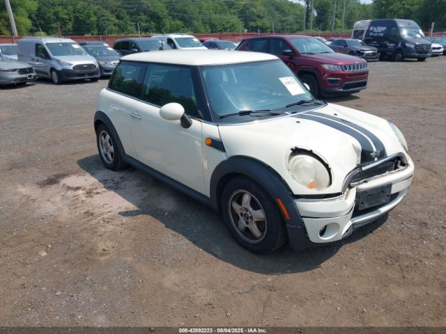 2008 MINI COOPER WMWMF33528TU69137 Photo 0