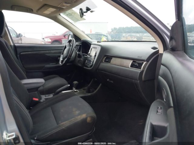 2016 MITSUBISHI OUTLANDER JA4AD3A35GZ005763 Photo 4