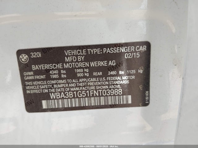WBA3B1G51FNT03988 BMW 320i