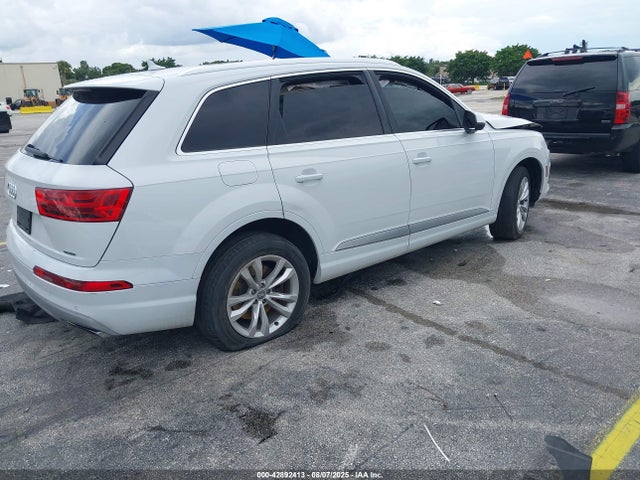 2017 AUDI Q7 WA1AHAF7XHD043167 Photo 3