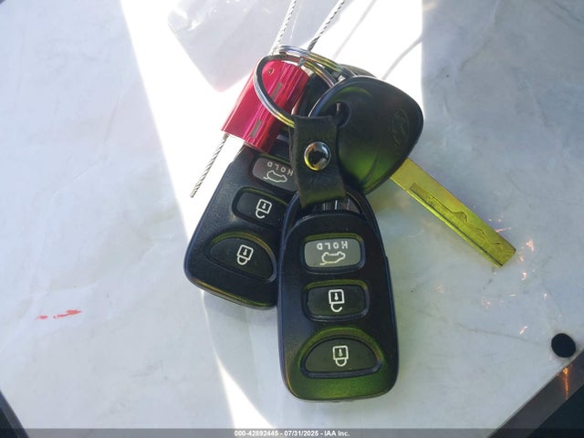 Продаж на аукціоні авто 2016 Hyundai Veloster, vin: KMHTC6AD9GU288978, номер лоту: 42892445