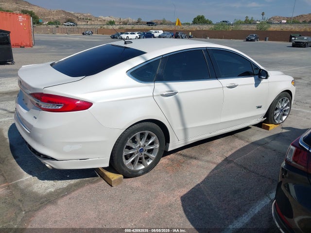 3FA6P0PUXJR268205 Ford Fusion Energi Se Luxury