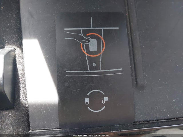 Tesla 2021 2021 5YJYGDED7MF103893 Image 11