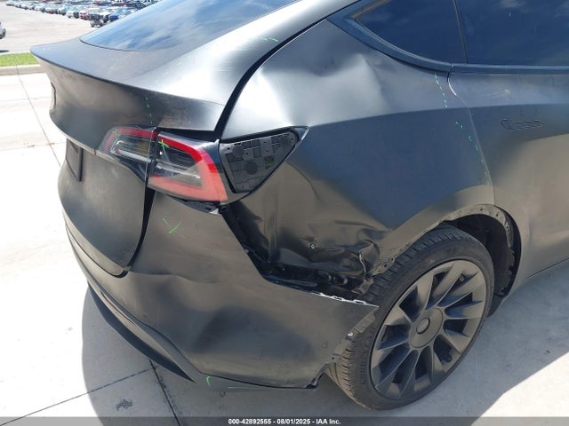 Tesla 2021 2021 5YJYGDED7MF103893 Image 6