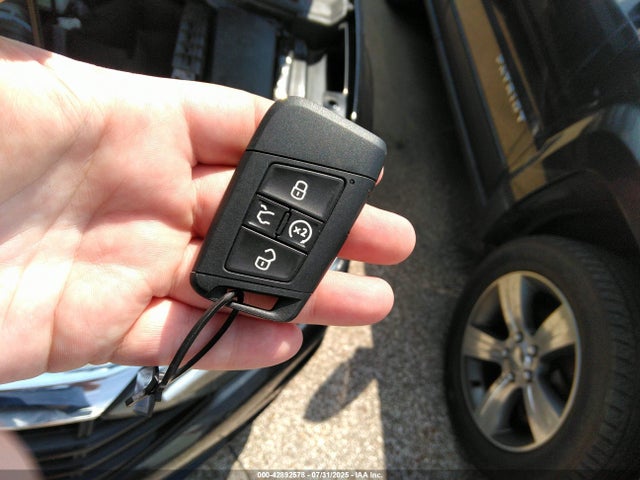 3VWC57BUXKM181046 Volkswagen 1.4 tsi