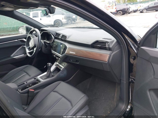 2021 AUDI Q3 WA1EECF36M1116551 Photo 4