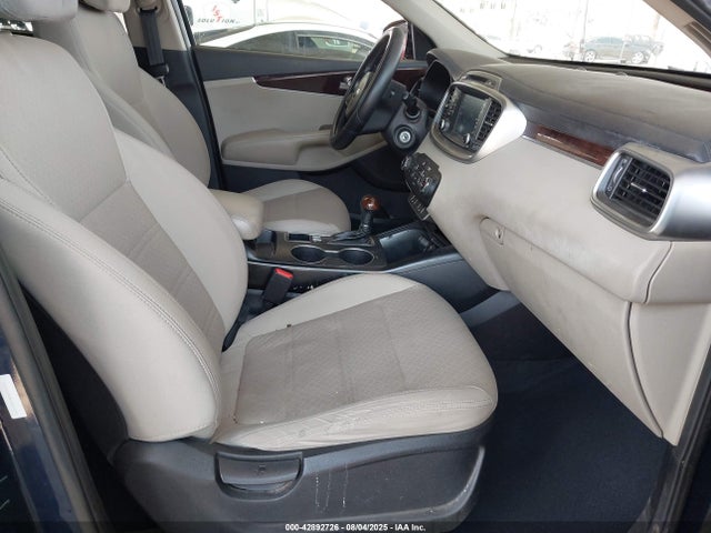 5XYPG4A38HG303396 KIA 2017