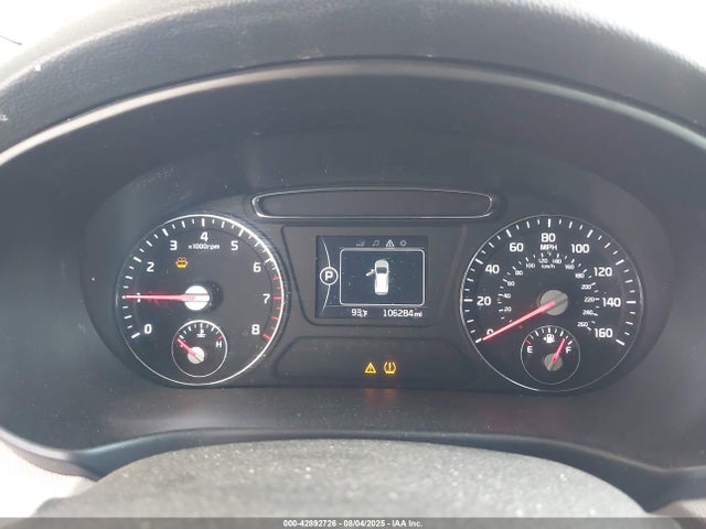 5XYPG4A38HG303396 KIA 2017