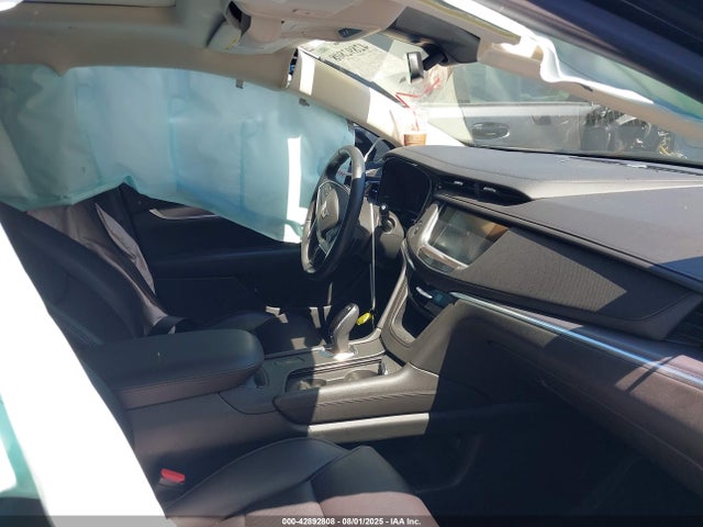 2018 CADILLAC XT5 1GYKNCRS3JZ123850 Photo 4
