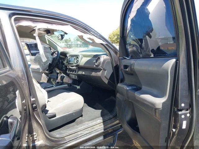 3TMCZ5AN5HM092449 Toyota Tacoma Sr5 V6