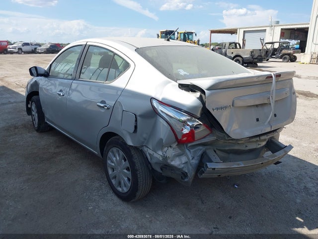 3N1CN7AP1HK436141 Nissan 2017