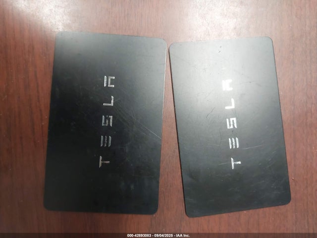 2021 TESLA MODEL Y 5YJYGDED0MF163305 Photo 10