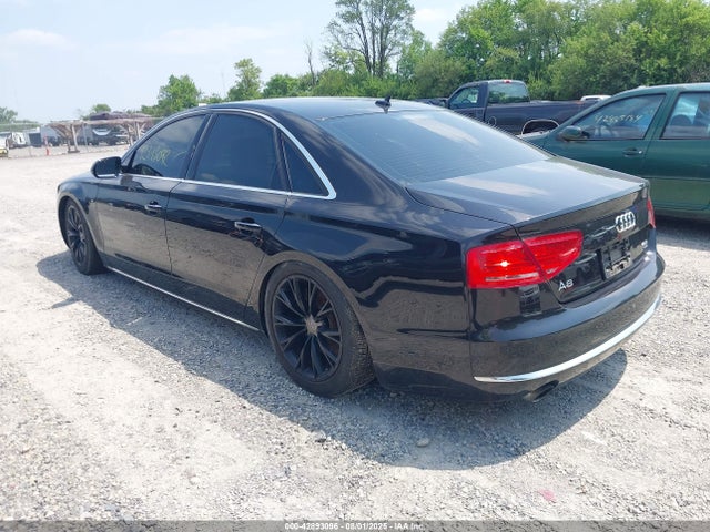 2011 AUDI A8 WAUAVAFD0BN000699 Photo 2