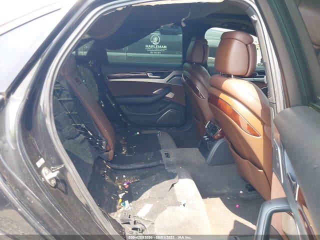 2011 AUDI A8 WAUAVAFD0BN000699 Photo 7