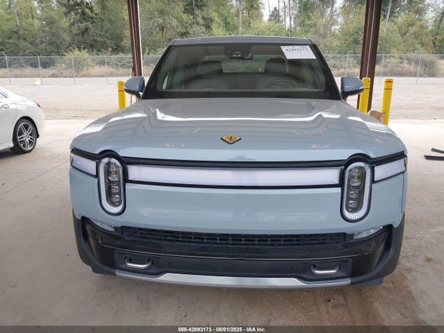 Rivian r1t 2022 7FCTGAAA8NN009099 Image 13