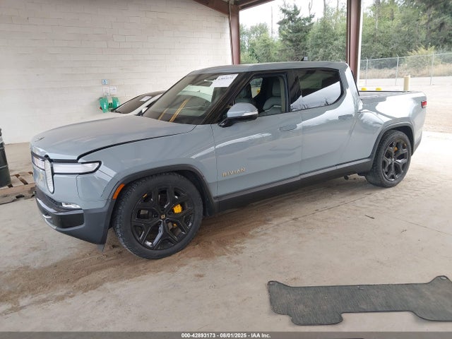 Rivian r1t 2022 7FCTGAAA8NN009099 Image 2