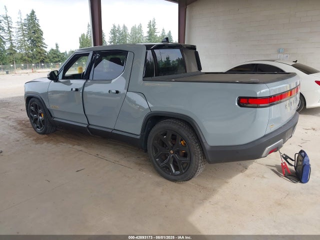Rivian r1t 2022 7FCTGAAA8NN009099 Image 3